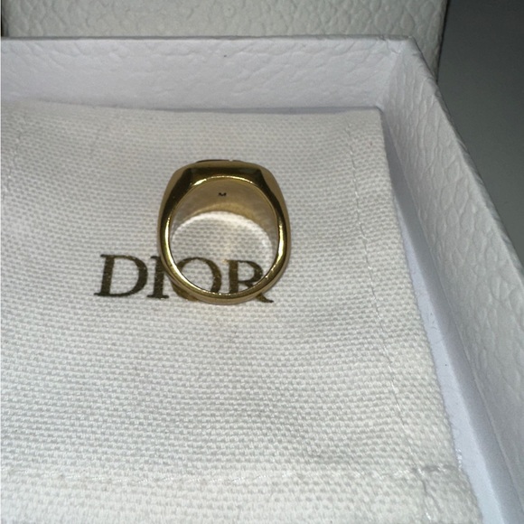 4️⃣0️⃣0️⃣ Dior Montaigne ring - Picture 4 of 8